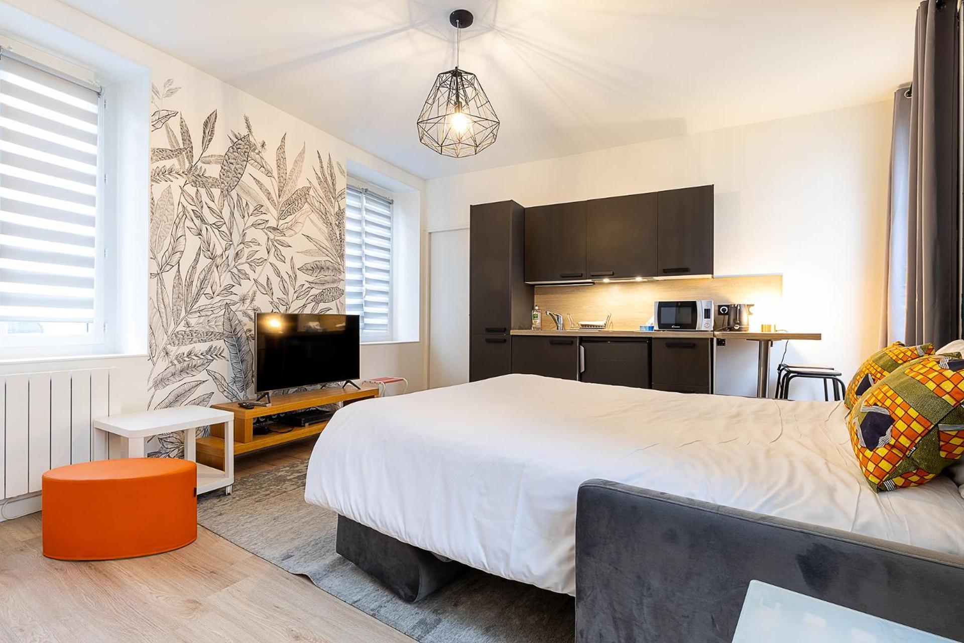 Smart Inn Fontainebleau Centre- Studio Экстерьер фото